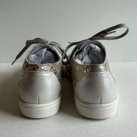 Mephisto | silver sneakers - Picture 4 of 9